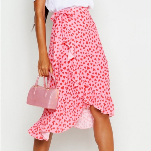 Boohoo Dresses & Skirts - NWT heart print ruffle wrap midi skirt